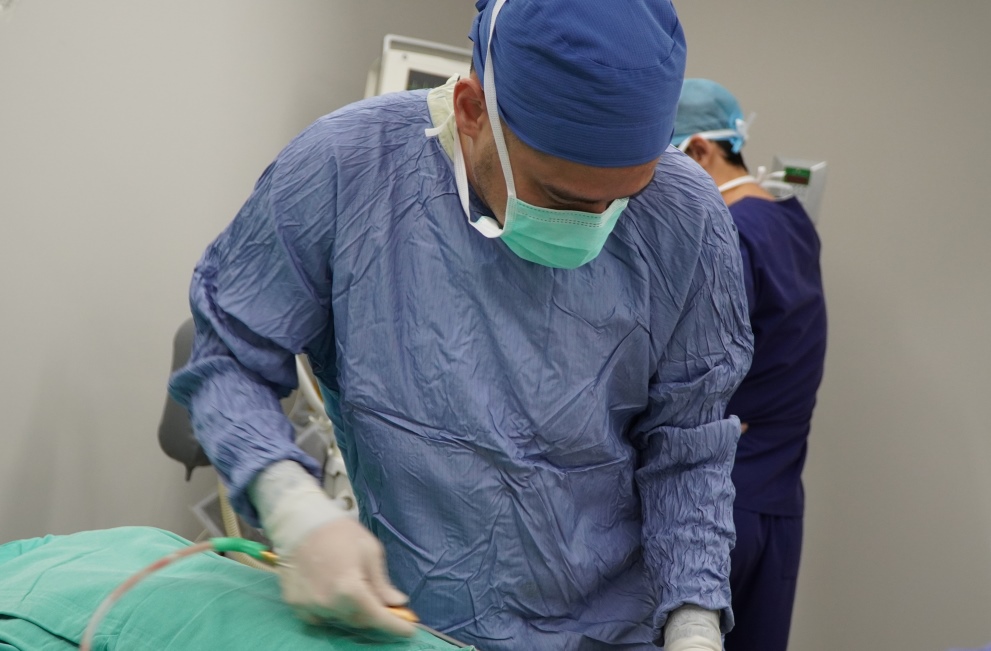 頂漿腺手術,微創超音波震盪法,李岳樺醫師,博恩妍