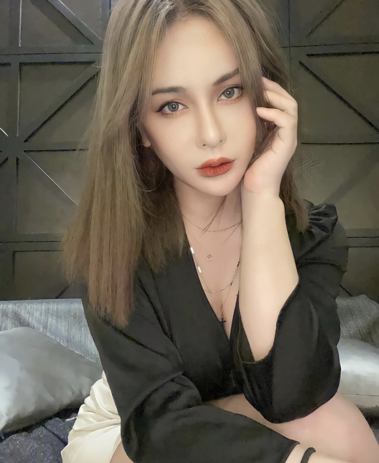 蒜頭鼻手術,蒜頭鼻自肋鼻重修,張簡仕煌醫師,博恩妍